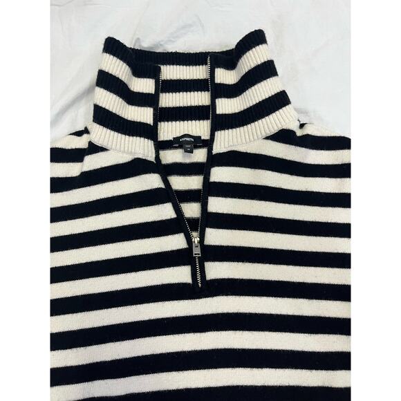 Express Women’s Quarter Zip, XS Black/White Striped Viscose Blend Cozy Soft‎ - Picture 2 of 11